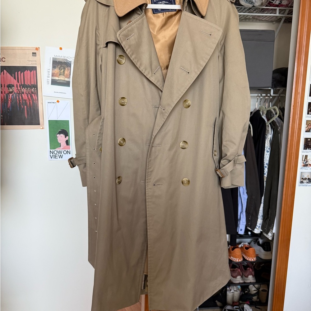Burberry Tan Double-Breasted Trench Coat 40Short